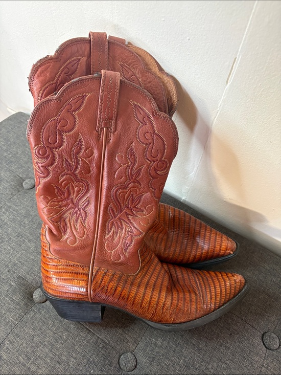 Ariat Shoes - Ariat lizard cowboy boots